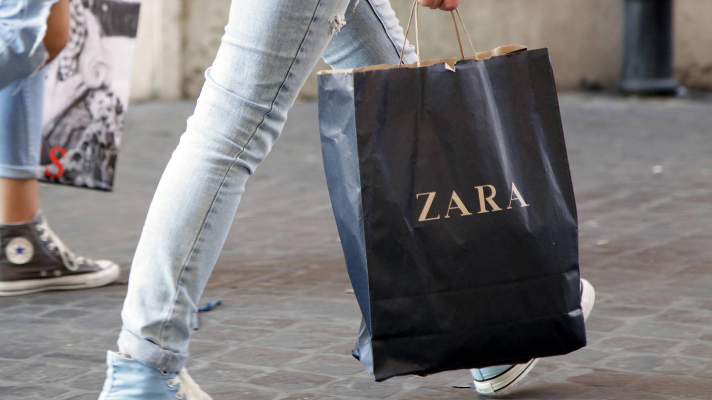 Zara shopping bag.